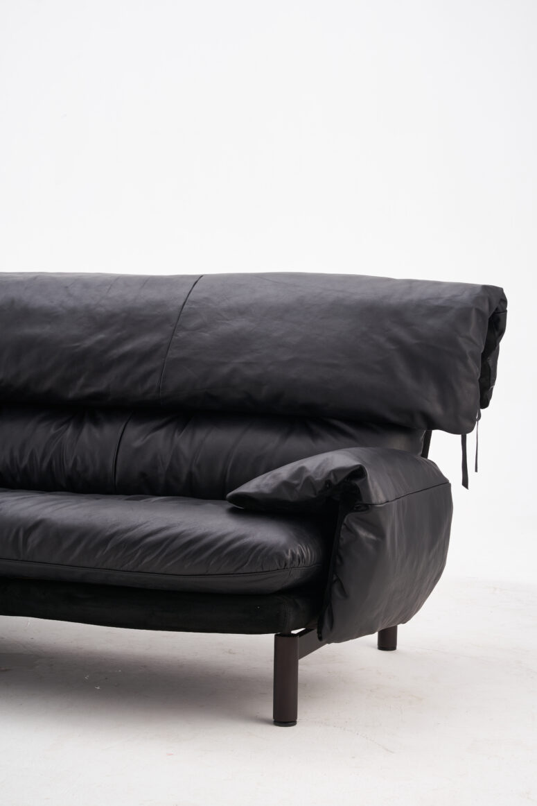 Black sofa - Image 6
